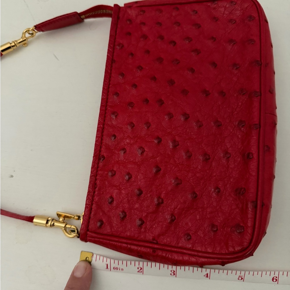 Via La Moda genuine ostrich leather red bag with Gold Hardware - Picture 3 of 12